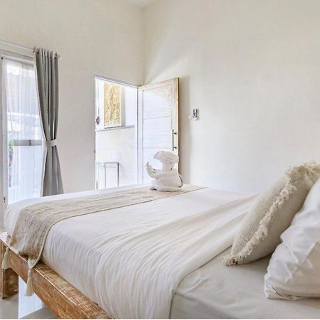 Pondok Chesia Homestay Canggu Exterior foto